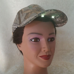 Camouflage Cap RealTree Xtra Stealth Powercap 4LED